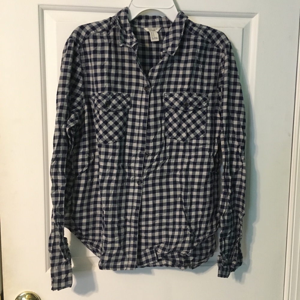 Forever 21 Navy Blue and White Flannel Top